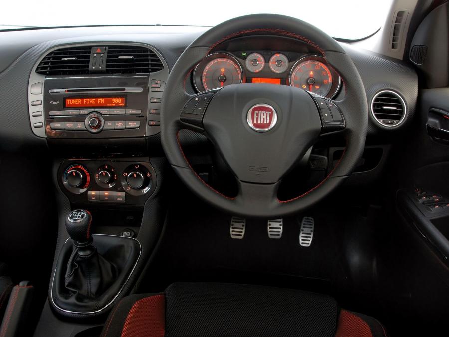  Fiat Bravo 2007 года  (ZA) (фото 6 из 12)